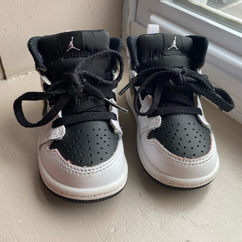 Jordan’s size 5c